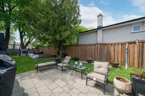 42 Mitchell Avenue New Tecumseth ON L9R 1C2