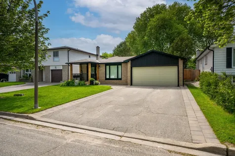42 Mitchell Avenue New Tecumseth ON L9R 1C2