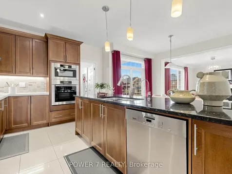 7 Bembridge Drive Markham ON L6C 0J3