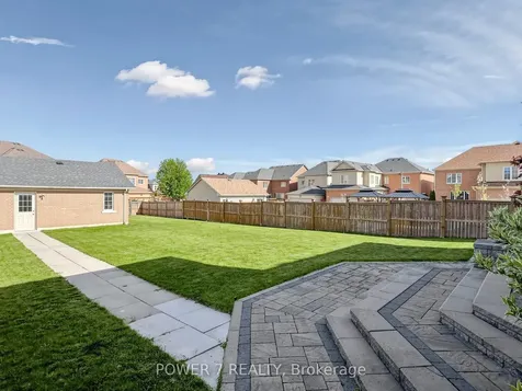 7 Bembridge Drive Markham ON L6C 0J3