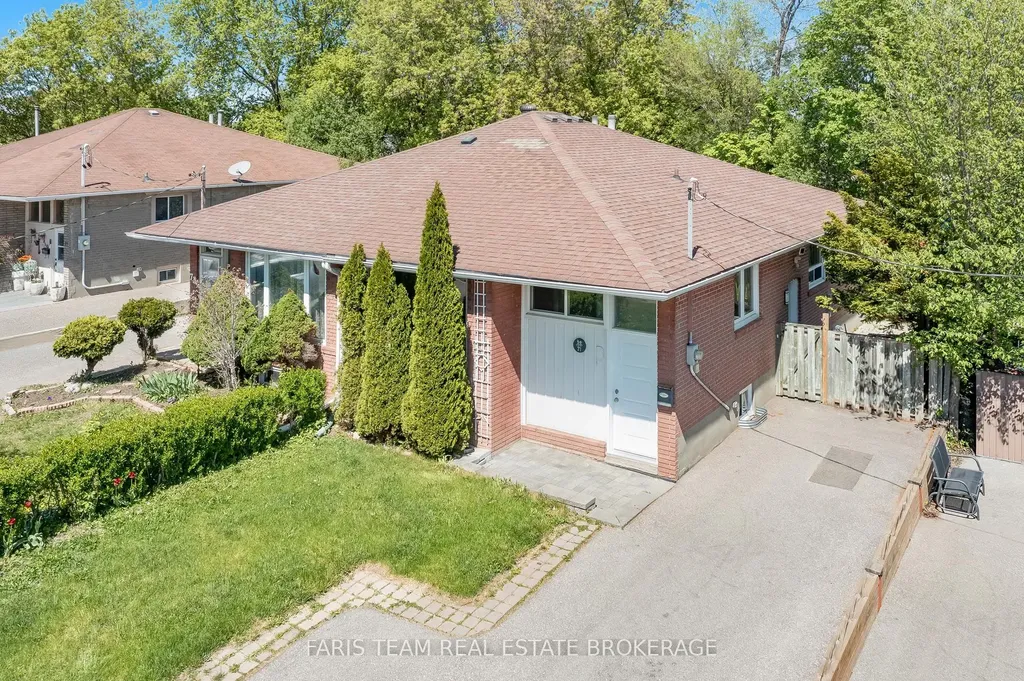 71 Harrison Drive Newmarket ON L3Y 4P3