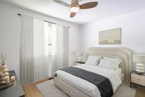 71 Harrison Drive Newmarket ON L3Y 4P3