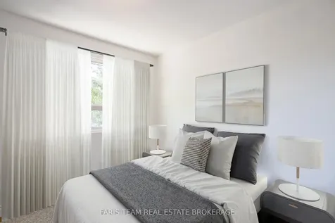 71 Harrison Drive Newmarket ON L3Y 4P3