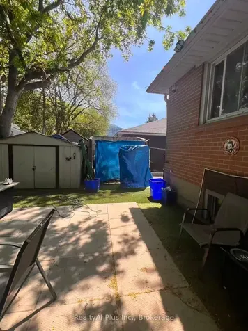 52 Walter Avenue Newmarket ON L3Y 2T3