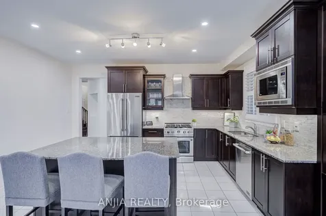 186 Ascalon Drive Vaughan ON L6A 0M8