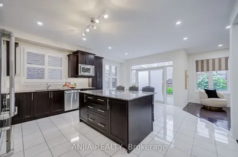186 Ascalon Drive Vaughan ON L6A 0M8