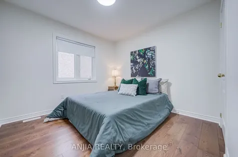 186 Ascalon Drive Vaughan ON L6A 0M8