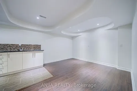 186 Ascalon Drive Vaughan ON L6A 0M8