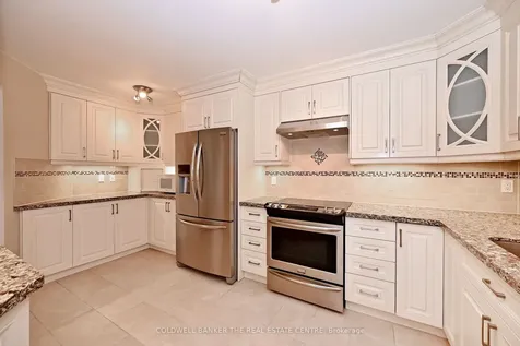 250 Davis Drive Newmarket ON L3Y 7T7