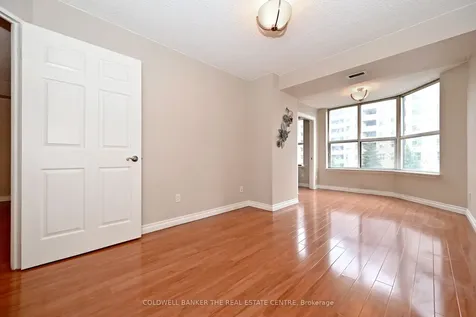 250 Davis Drive Newmarket ON L3Y 7T7