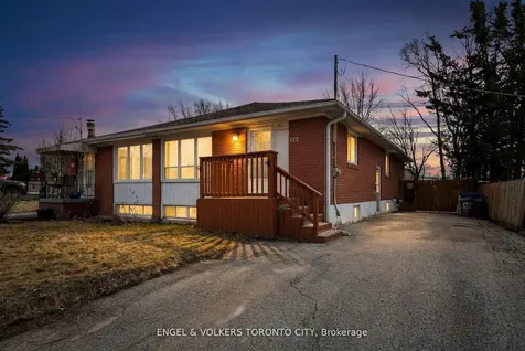 122 Septonne Avenue Newmarket ON L3Y 2W3