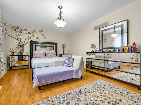 146 Crosby Avenue Richmond Hill ON L4C 9N5