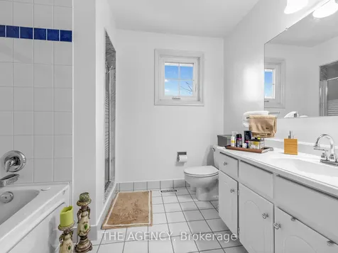 146 Crosby Avenue Richmond Hill ON L4C 9N5