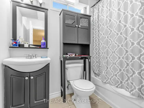 146 Crosby Avenue Richmond Hill ON L4C 9N5