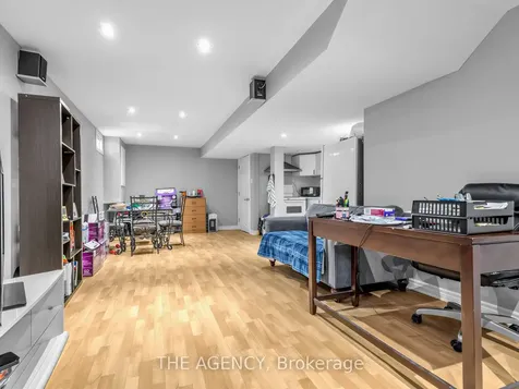 146 Crosby Avenue Richmond Hill ON L4C 9N5