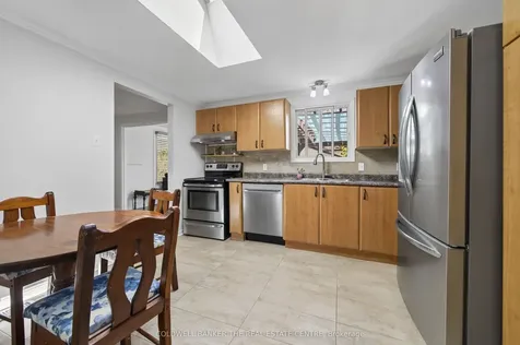 24 Briar Wood Place Innisfil ON L0L 1L0