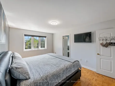 49 Loire Valley Avenue Vaughan ON L4J 8V8