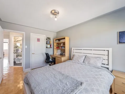 49 Loire Valley Avenue Vaughan ON L4J 8V8