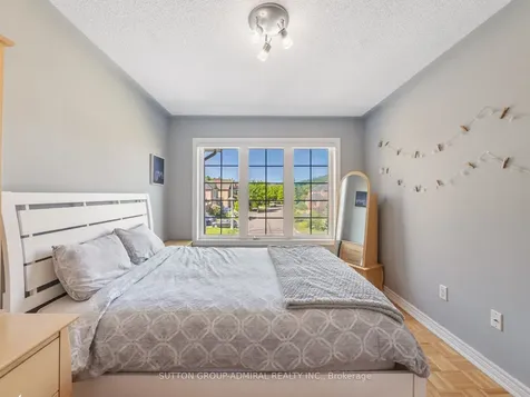 49 Loire Valley Avenue Vaughan ON L4J 8V8
