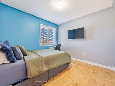 49 Loire Valley Avenue Vaughan ON L4J 8V8