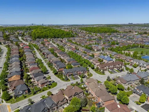 49 Loire Valley Avenue Vaughan ON L4J 8V8