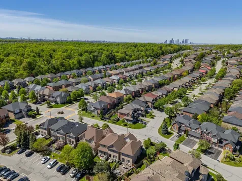 49 Loire Valley Avenue Vaughan ON L4J 8V8