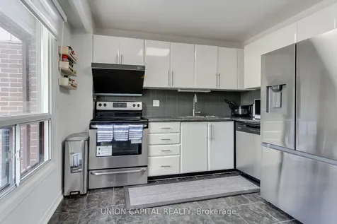 11 Plaisance Road Richmond Hill ON L4C 5H1