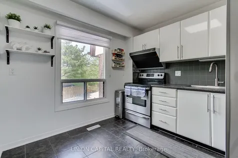 11 Plaisance Road Richmond Hill ON L4C 5H1
