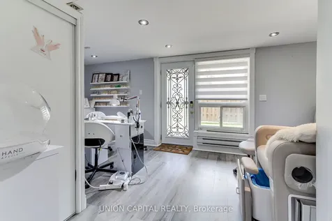 11 Plaisance Road Richmond Hill ON L4C 5H1