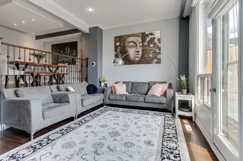 11 Plaisance Road Richmond Hill ON L4C 5H1