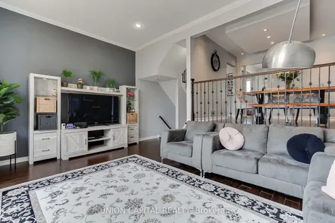 11 Plaisance Road Richmond Hill ON L4C 5H1