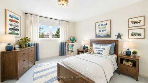 45 Howlett Avenue Newmarket ON L3Y 5S6