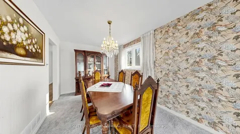 45 Howlett Avenue Newmarket ON L3Y 5S6