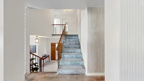 45 Howlett Avenue Newmarket ON L3Y 5S6