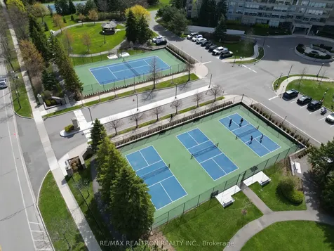 11 Townsgate Drive Vaughan ON L4J 8G4