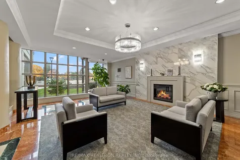 11 Townsgate Drive Vaughan ON L4J 8G4
