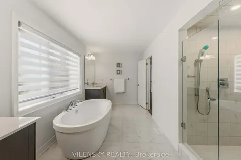 23 Watershed Gate East Gwillimbury ON L9N 0Y6