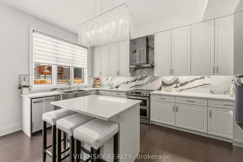23 Watershed Gate East Gwillimbury ON L9N 0Y6