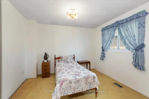 63 Portland Crescent Newmarket ON L3Y 6A6