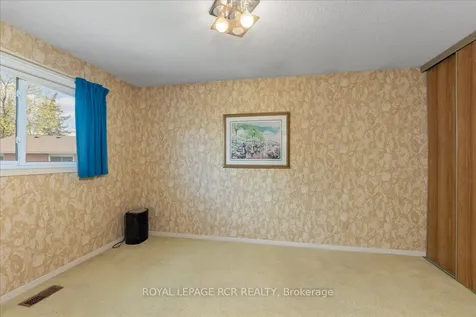 63 Portland Crescent Newmarket ON L3Y 6A6