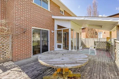 63 Portland Crescent Newmarket ON L3Y 6A6