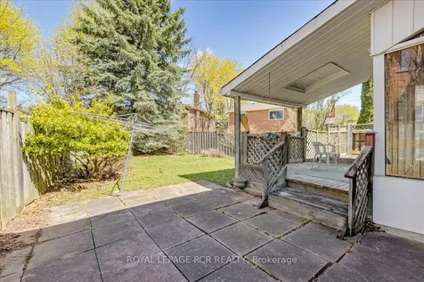 63 Portland Crescent Newmarket ON L3Y 6A6