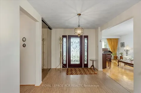 63 Portland Crescent Newmarket ON L3Y 6A6