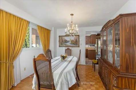 63 Portland Crescent Newmarket ON L3Y 6A6