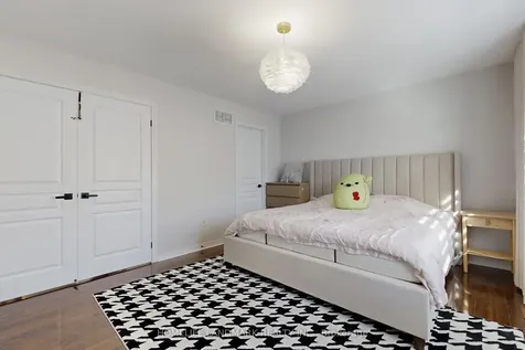 52 Lakespring Drive Markham ON L6C 2Z1