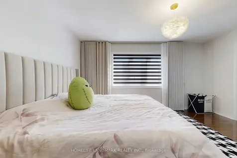 52 Lakespring Drive Markham ON L6C 2Z1