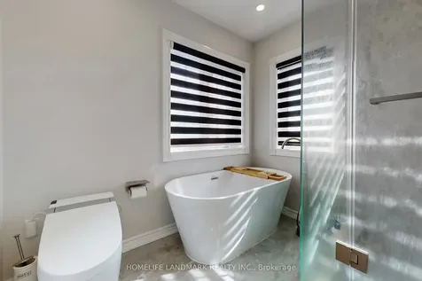 52 Lakespring Drive Markham ON L6C 2Z1