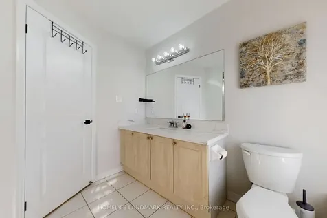 52 Lakespring Drive Markham ON L6C 2Z1