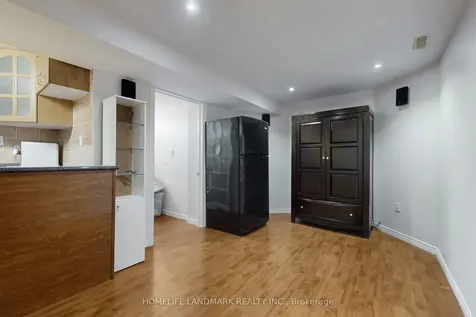 52 Lakespring Drive Markham ON L6C 2Z1