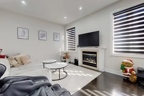 52 Lakespring Drive Markham ON L6C 2Z1